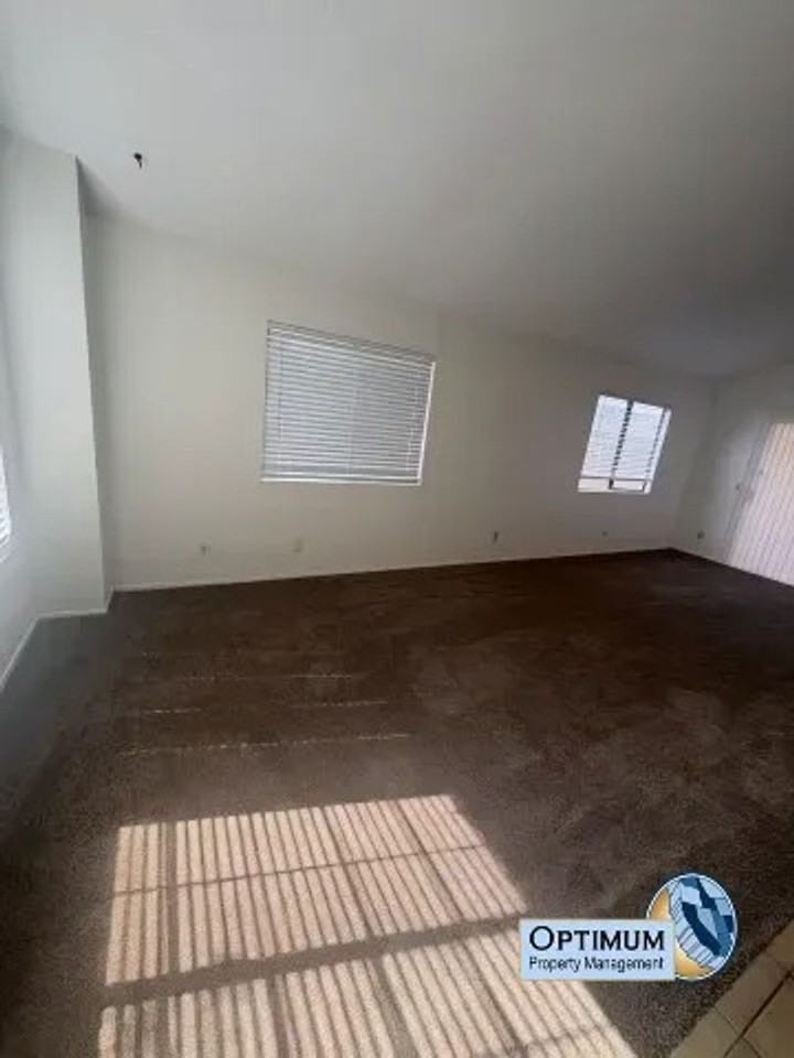 12442 Emeraldstone Dr - Photo 3 of 28