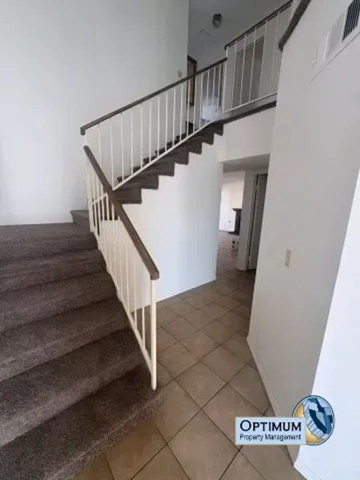 12442 Emeraldstone Dr - Photo 5 of 28