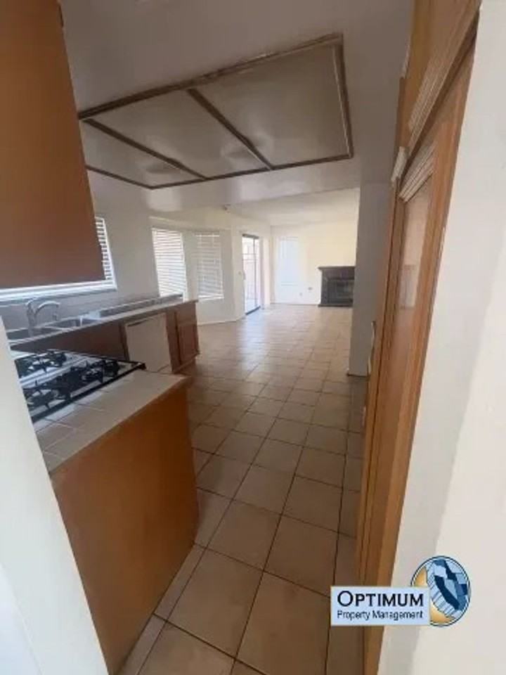 12442 Emeraldstone Dr - Photo 6 of 28