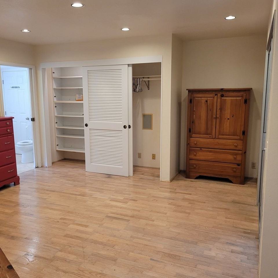 1445 Auwaiku St #B - Photo 5 of 15