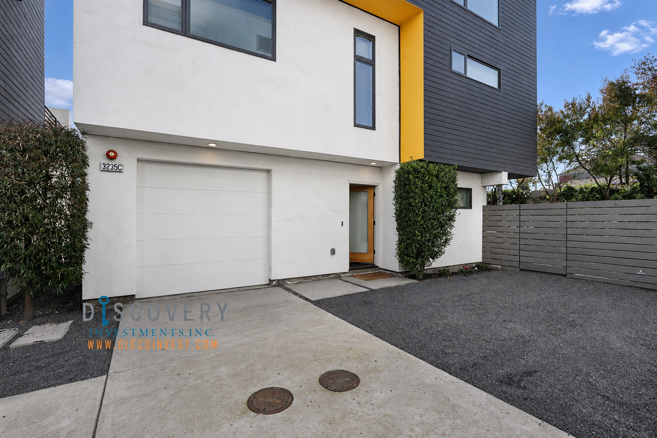 3235 Louise St #C - Photo 3 of 50