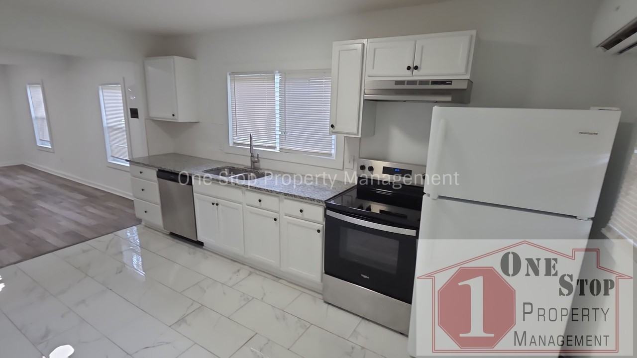 807 S Hardy Ave #A - Photo 4 of 13