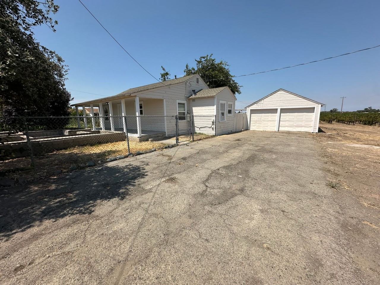 1360 Delta Rd - Photo 3 of 23