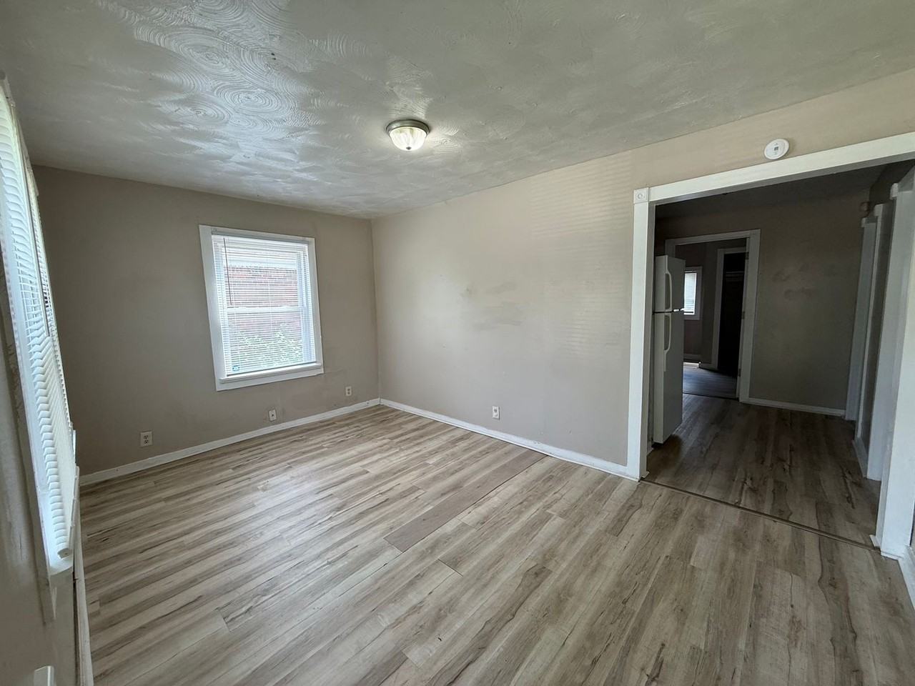 3569 Prospect St - Photo 3 of 11