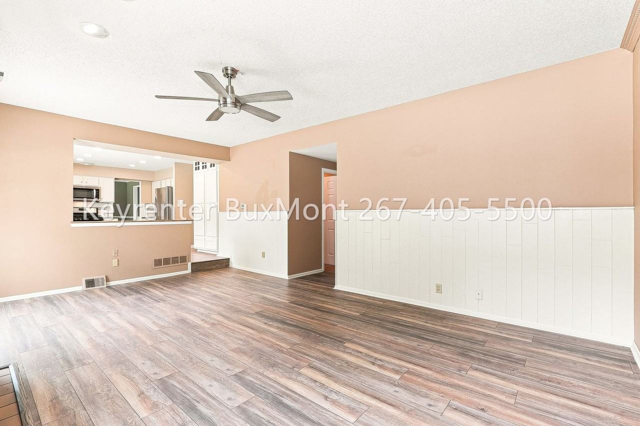 117 Victoria Ln - Photo 2 of 18