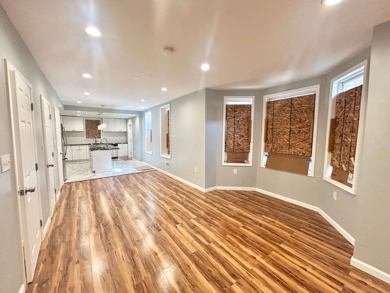 3447 Jasper St - Photo 4 of 21
