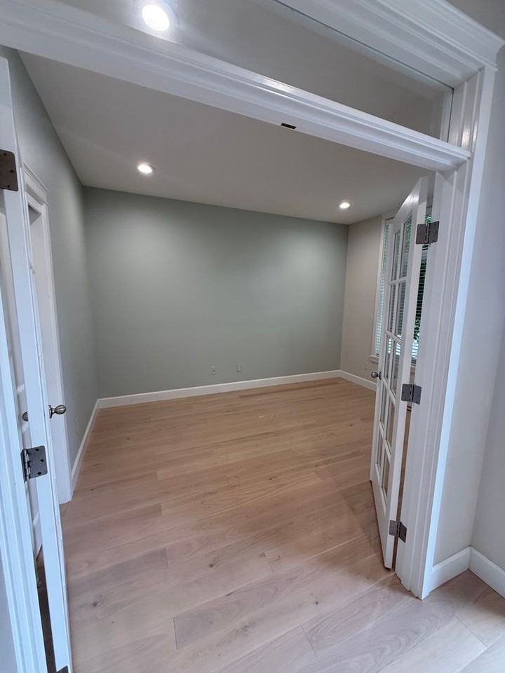 12103 Nw 41st Ave - Photo 3 of 24