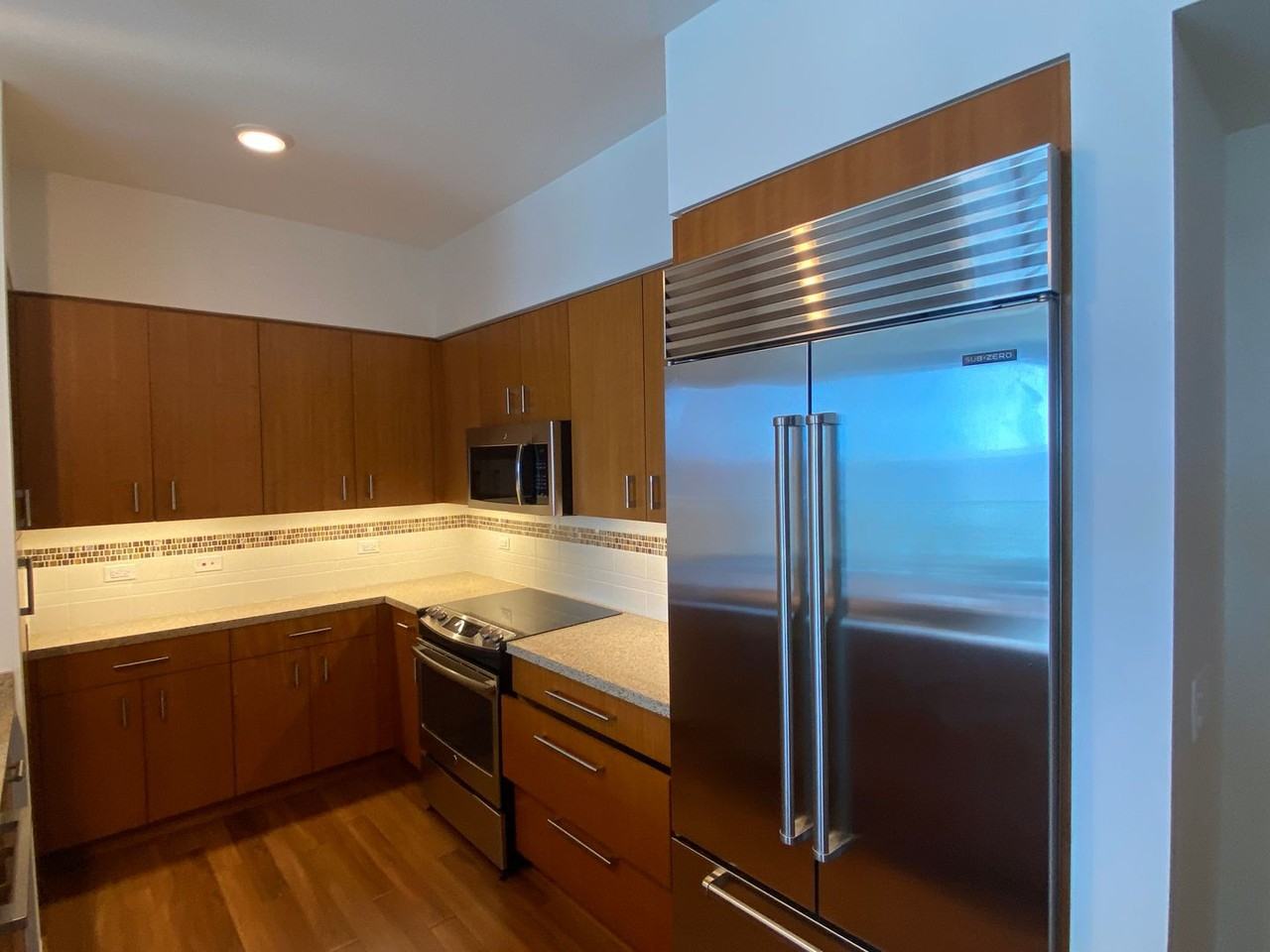 555 South St #4004 - Photo 2 of 8
