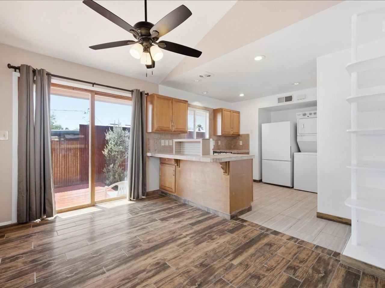 2525 N Cherry Ave - Photo 6 of 21