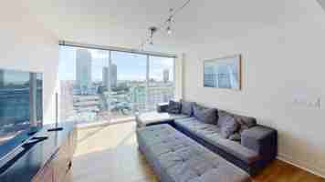 featured image of 888 Kapiolani Blvd