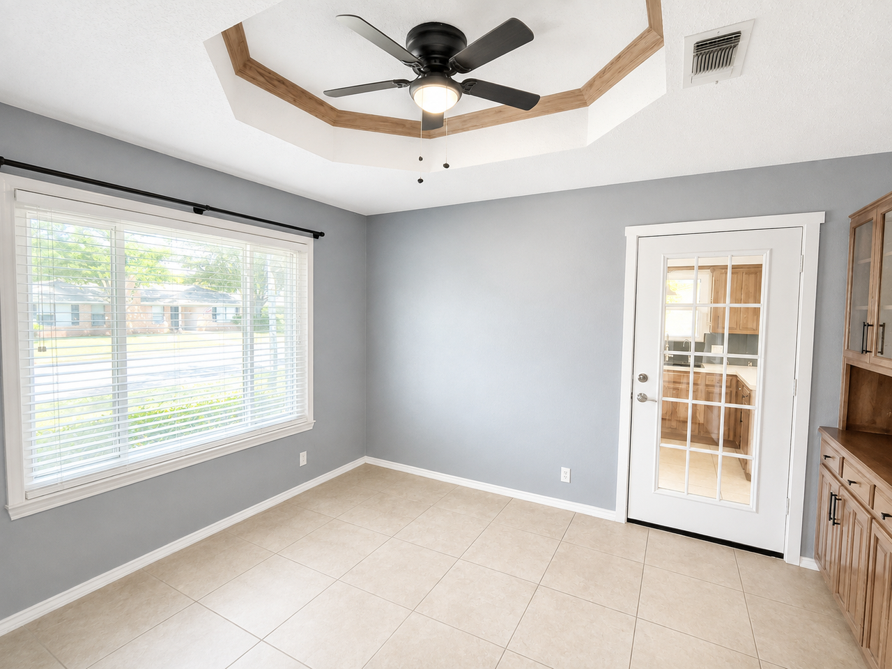 3529 Cedar Ridge Ln - Photo 5 of 13