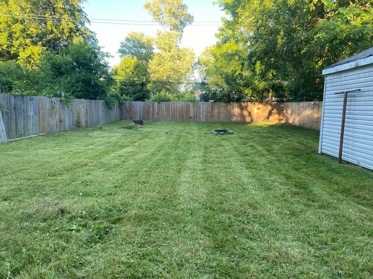 17684 Winston St - Photo 2 of 24