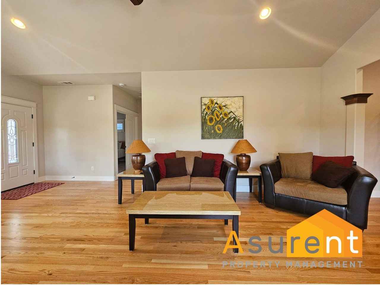 1160 Boulder Ridge St - Photo 3 of 31