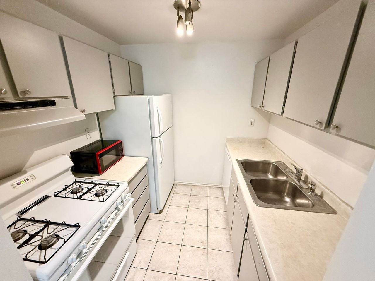 495 E Creekside Cir - Photo 4 of 14