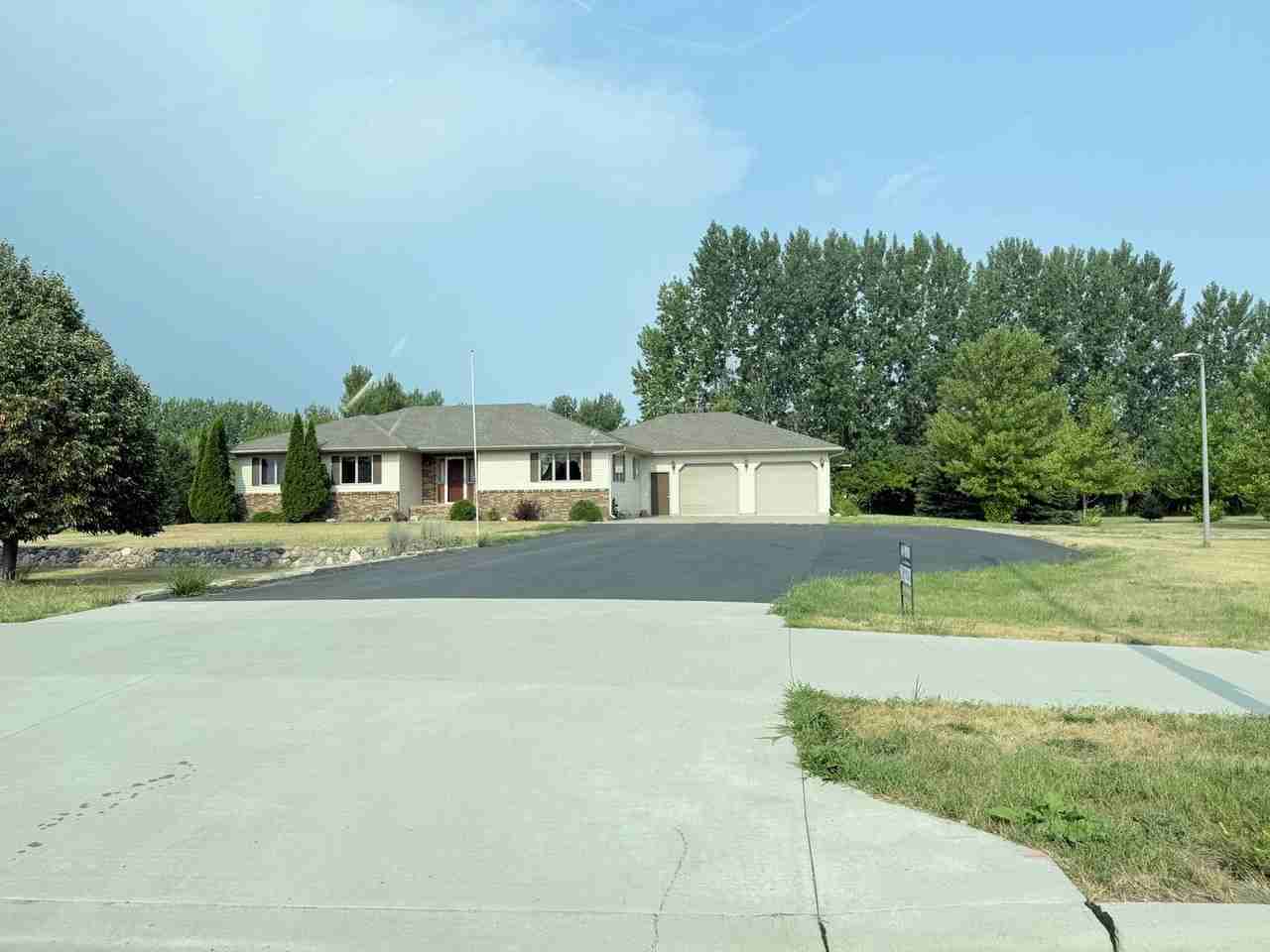 7505 66th St S - Photo 2 of 6