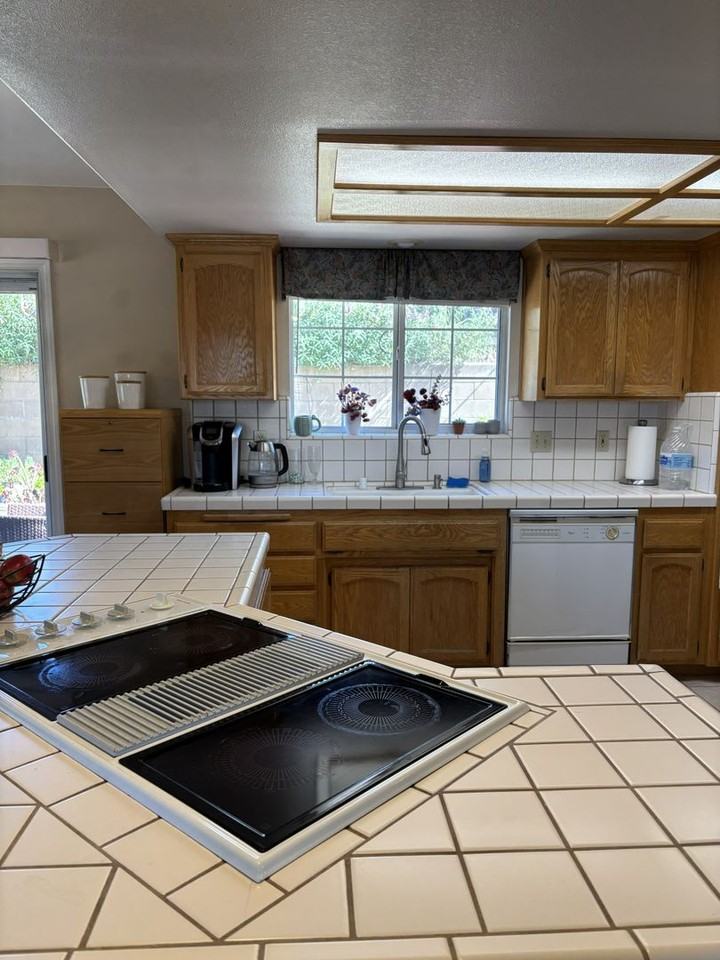 1465 Oak Knoll Rd - Photo 7 of 13