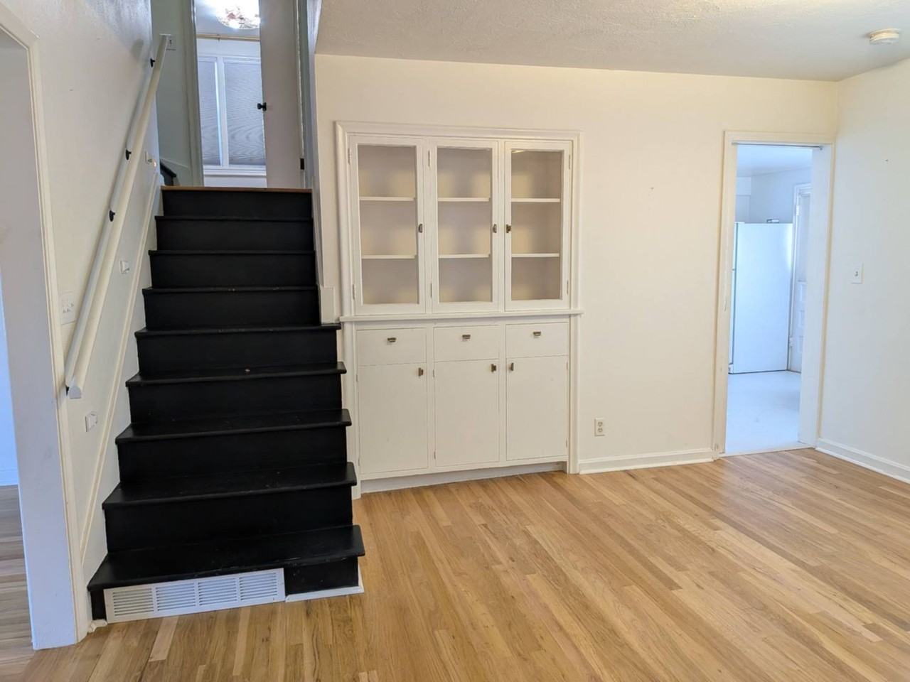 262 E 2nd S - Photo 6 of 41