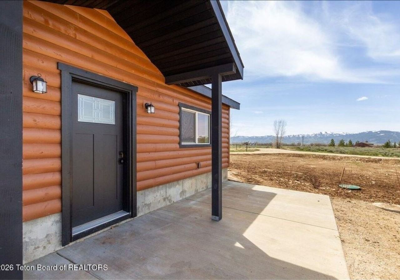 2969 Shark Fin Ln - Photo 3 of 16