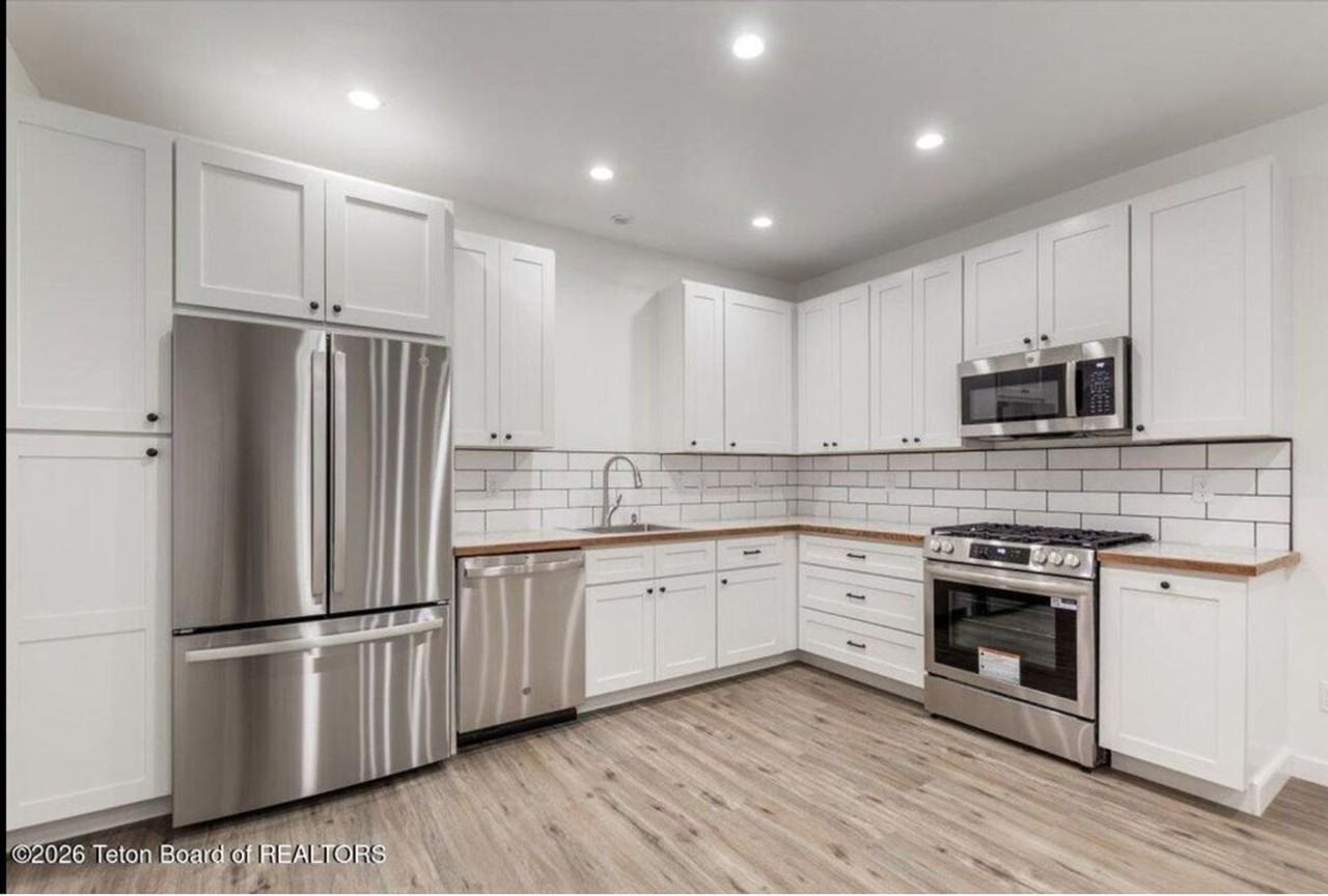 2969 Shark Fin Ln - Photo 6 of 16
