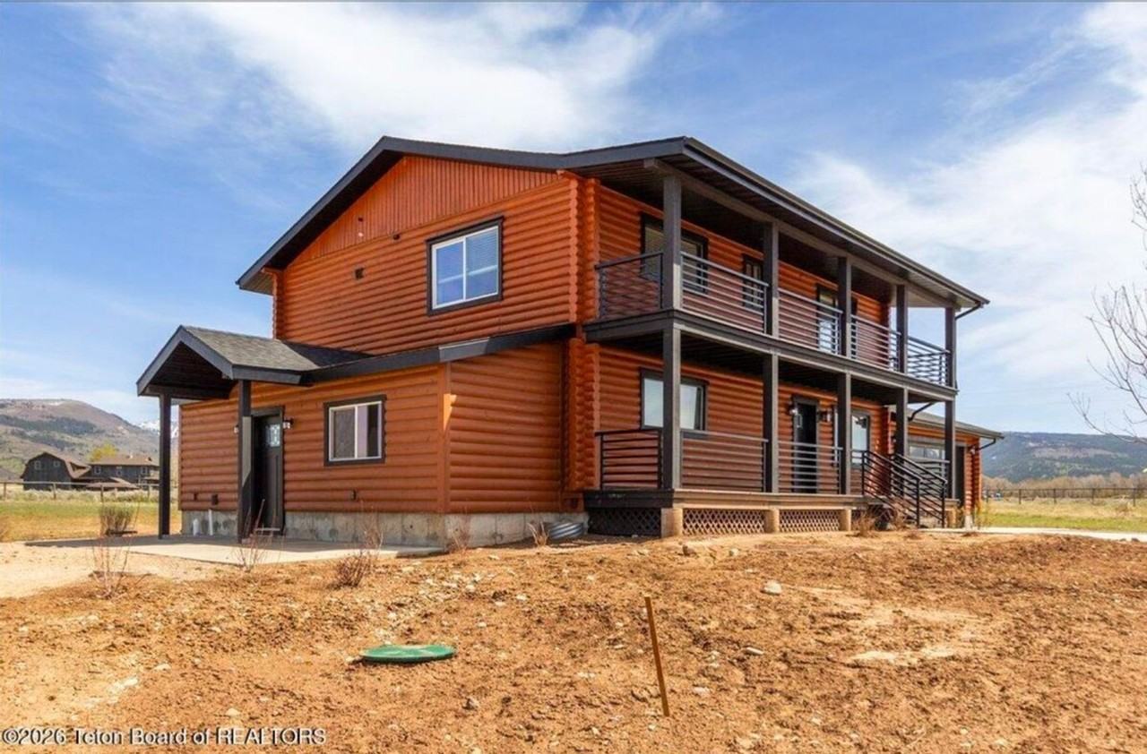 2969 Shark Fin Ln - Photo 4 of 32