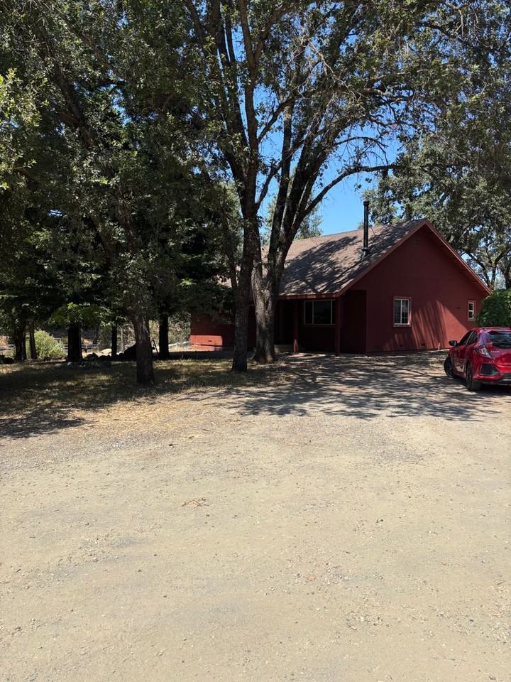 16360 Placer Hills Rd - Photo 2 of 15