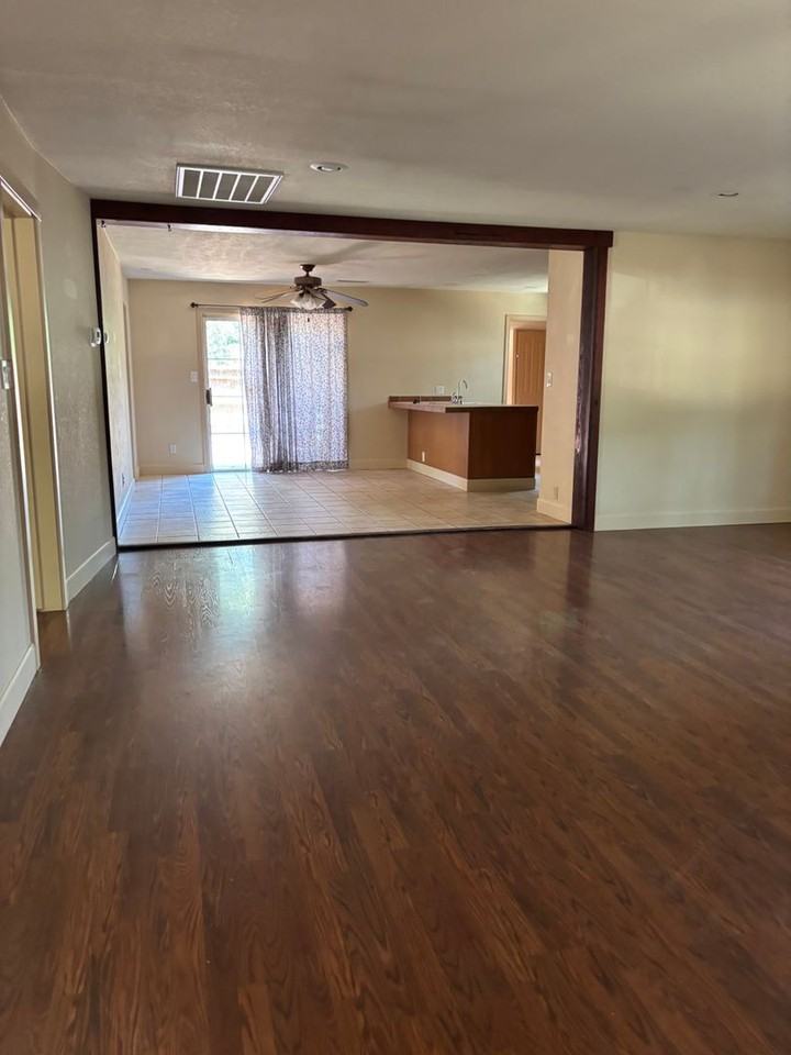 16360 Placer Hills Rd - Photo 4 of 15