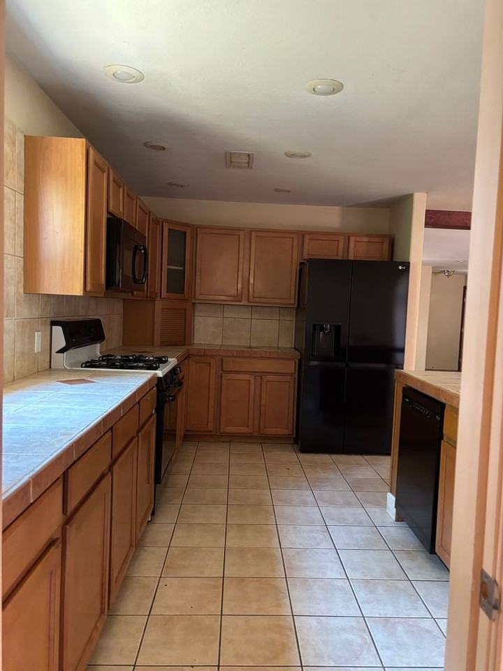 16360 Placer Hills Rd - Photo 6 of 15