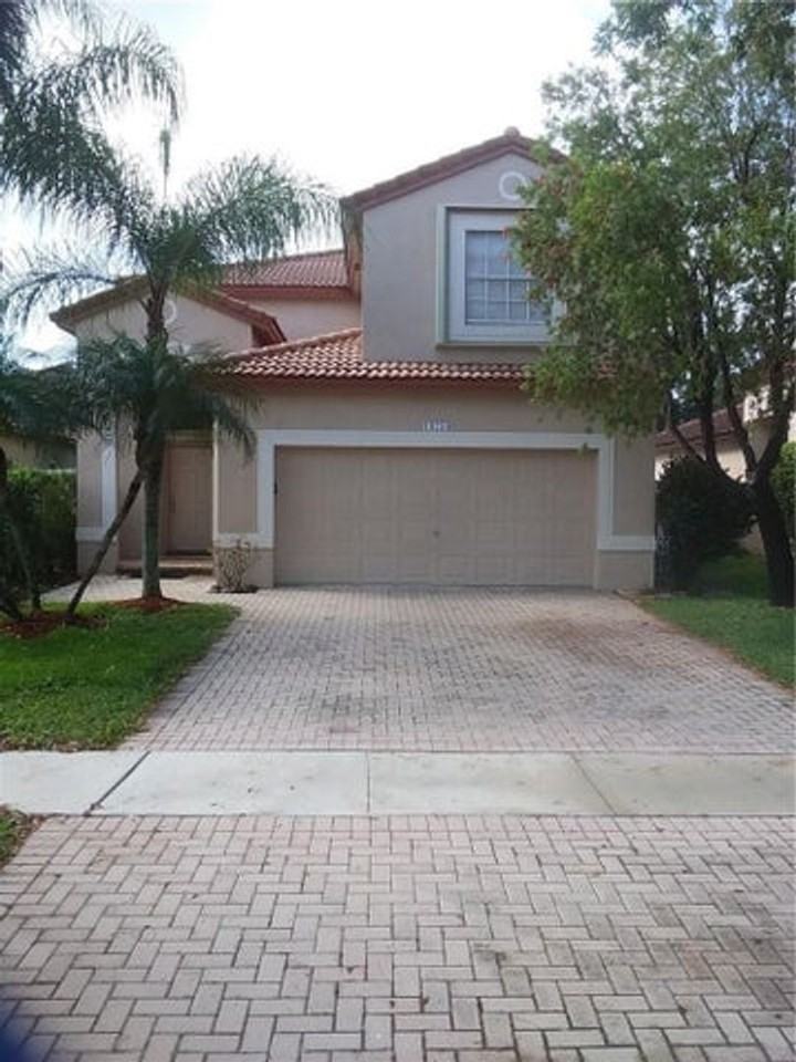 19250 Nw 12th Mnr - Photo 4 of 14