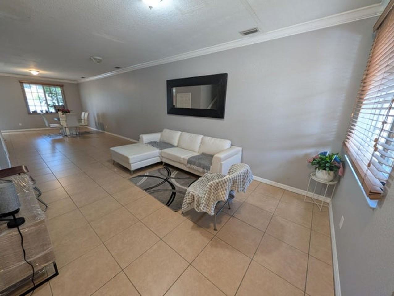 238 Se 2nd Ave - Photo 6 of 19