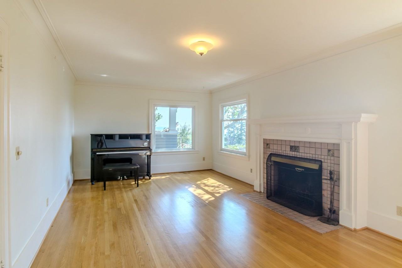 2540 11th Ave W - Photo 5 of 34