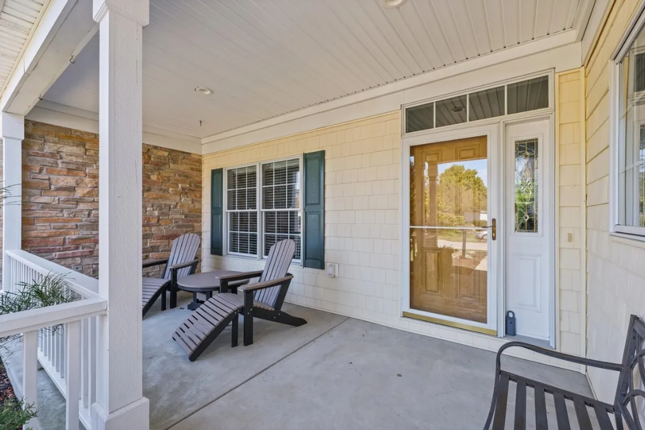 1632 Cobblefield Rd - Photo 2 of 22