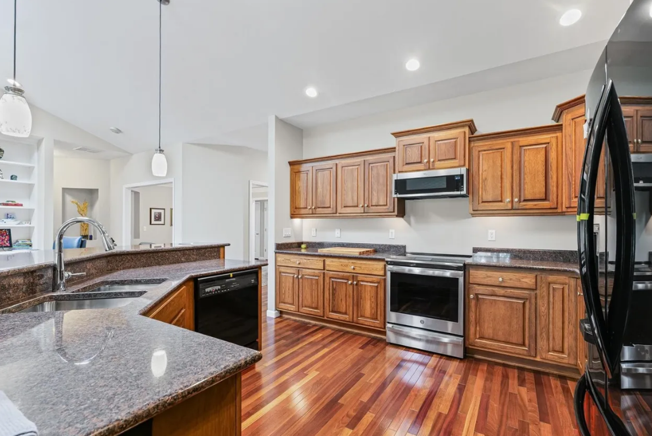 1632 Cobblefield Rd - Photo 6 of 22
