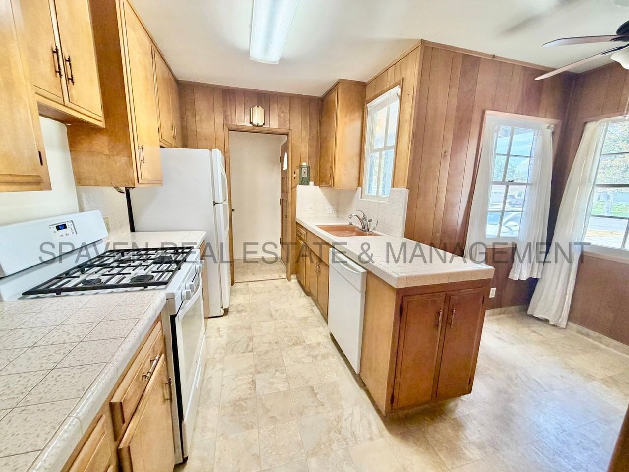 4750 El Molino Ave - Photo 5 of 19