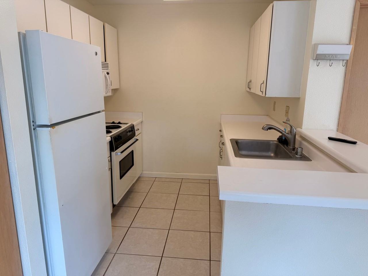 51 Kopi Ln #4-105 - Photo 5 of 10