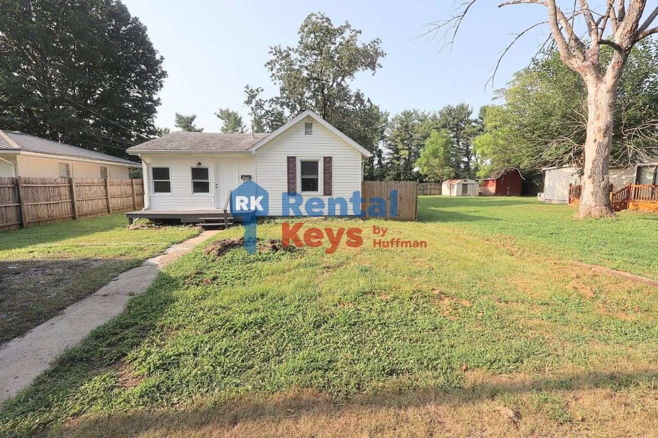 3450 Koressel Ave - Photo 2 of 15