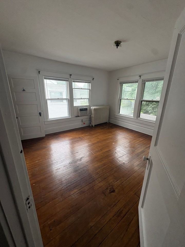 1441 W Wood St - Photo 6 of 8