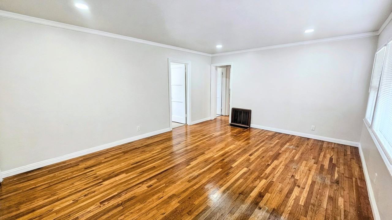 155 W Tudor St - Photo 4 of 17