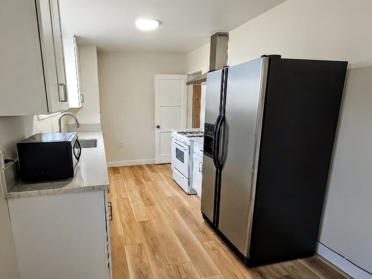 155 W Tudor St - Photo 5 of 17
