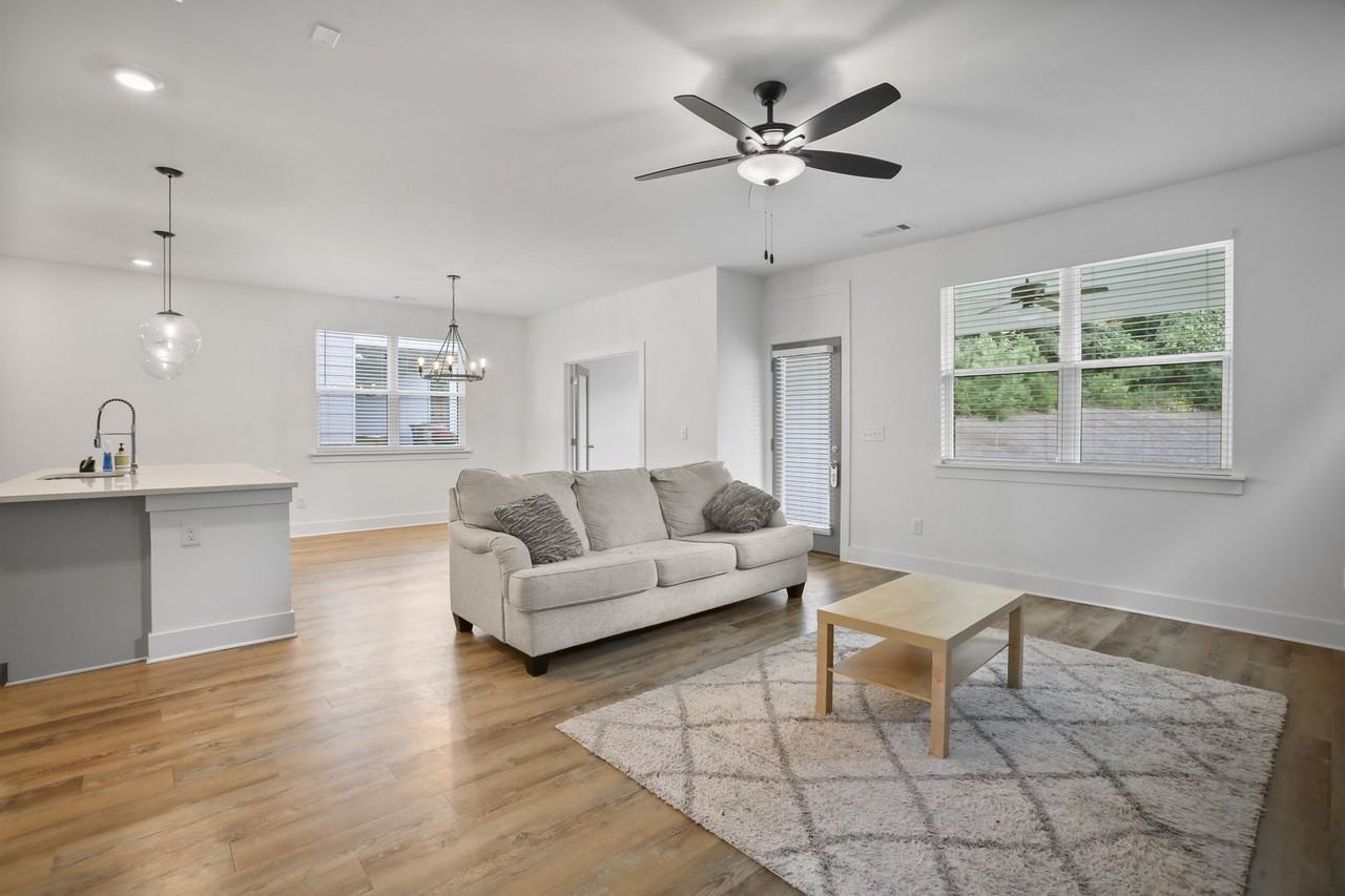 3411 Adler Trl - Photo 7 of 31