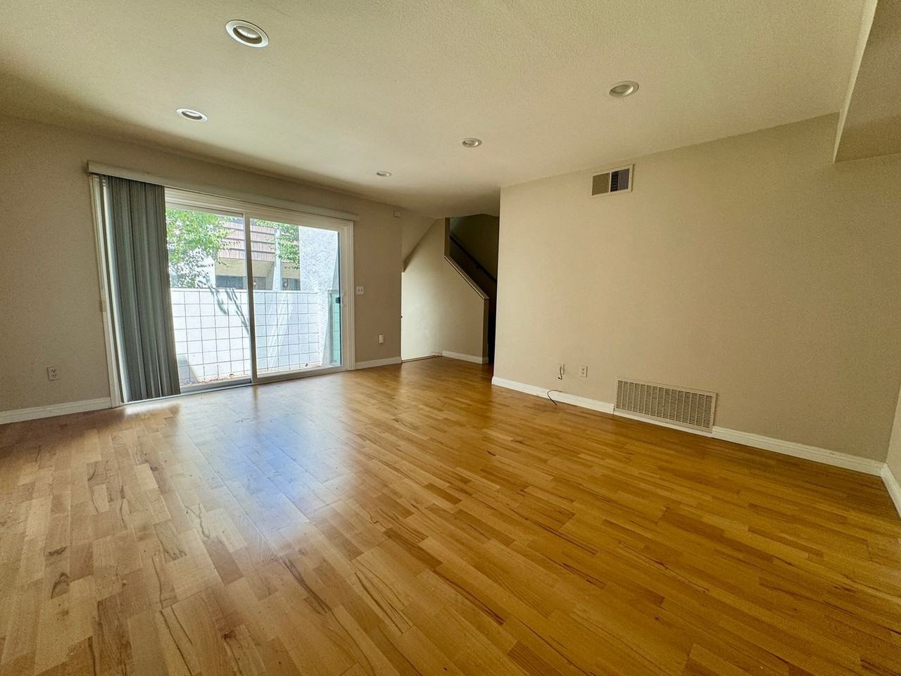 594 W Huntington Dr #C - Photo 6 of 21