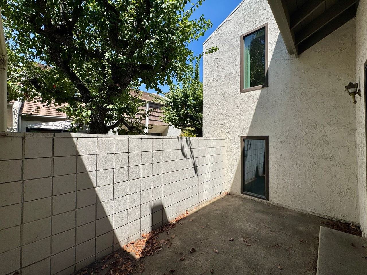 594 W Huntington Dr #C - Photo 7 of 21