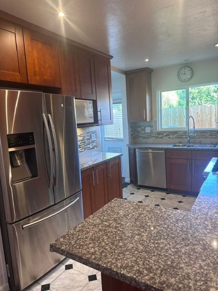 2340 Belmont Rd - Photo 4 of 19