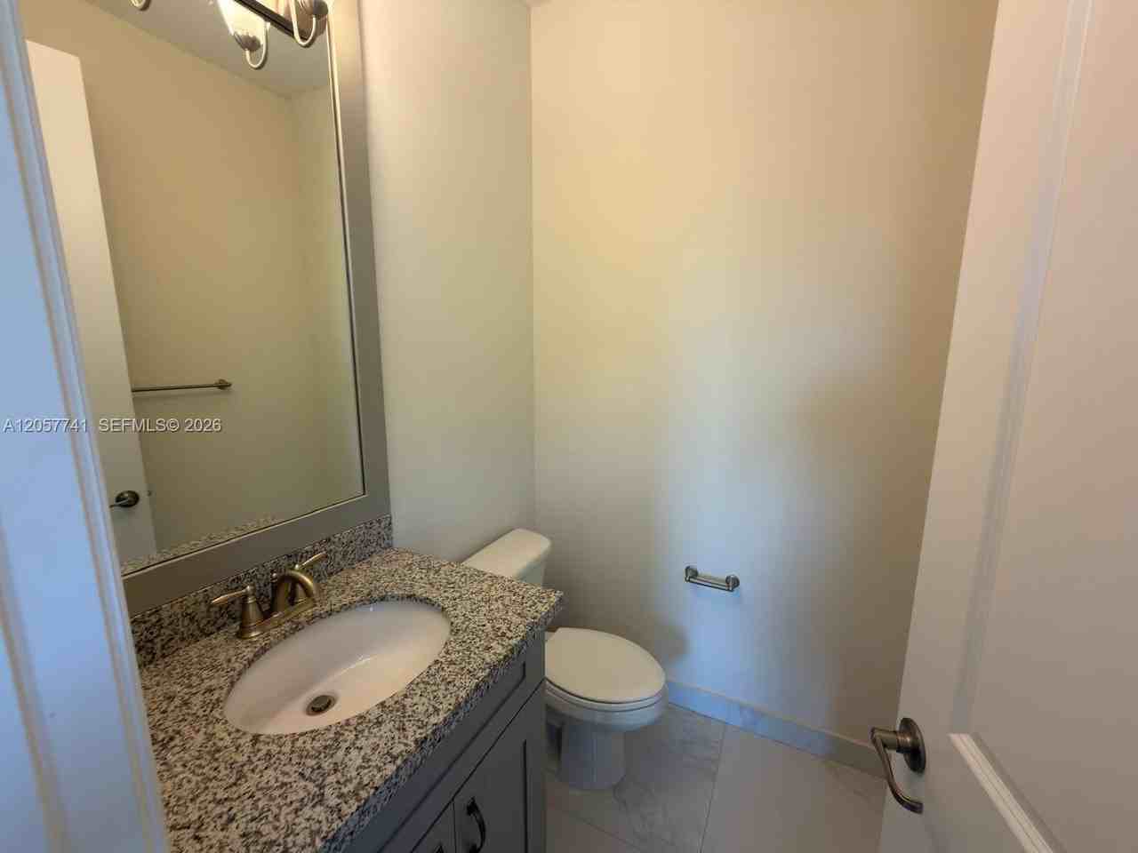 455 Sw 113th Ln - Photo 5 of 38