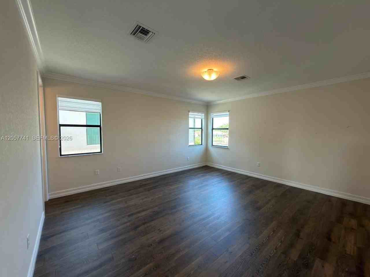 455 Sw 113th Ln - Photo 6 of 38