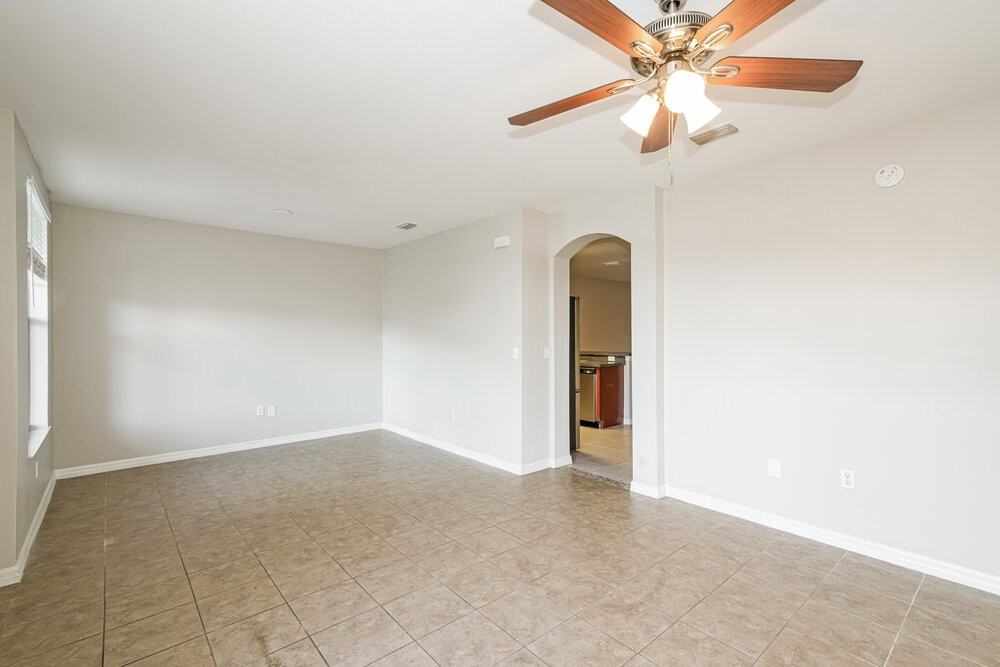 5048 Cactus Needle Ln - Photo 4 of 17