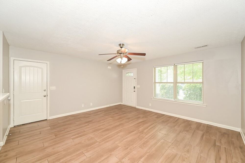 1854 Warmingfield Dr - Photo 5 of 17