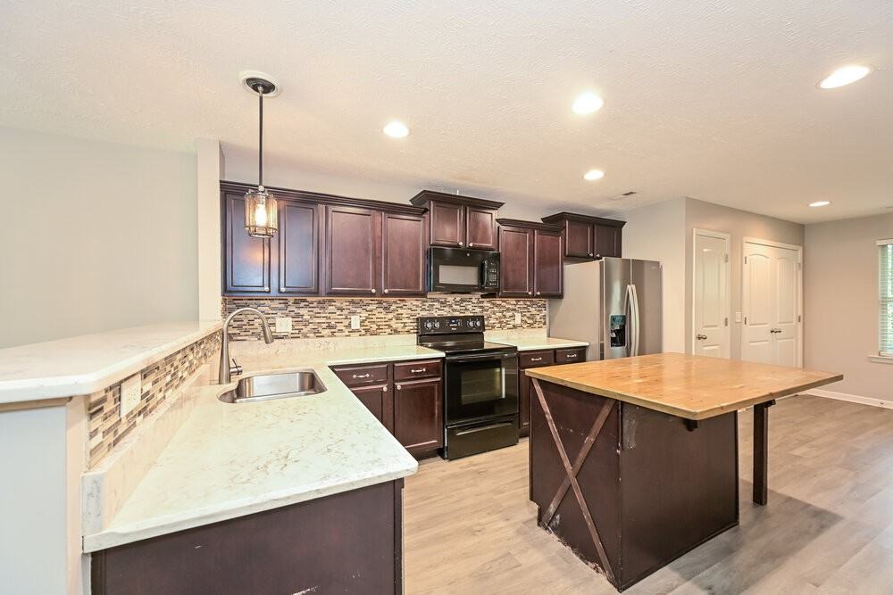 1854 Warmingfield Dr - Photo 6 of 17