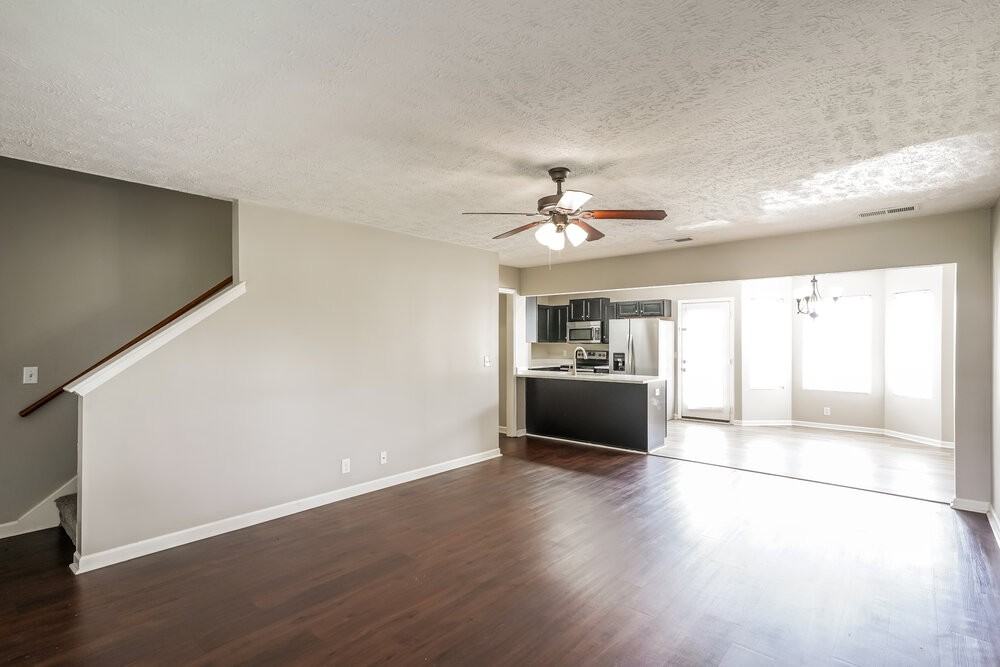 5039 Tabitha St - Photo 4 of 17