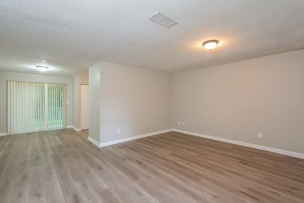 730 Hairston Crossing Trl - Photo 4 of 16