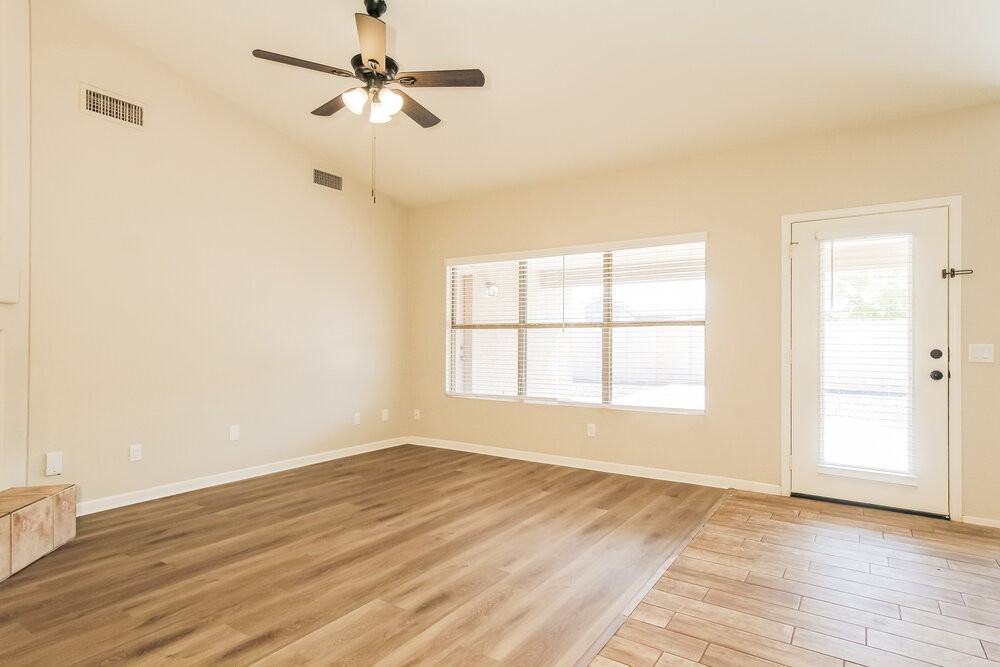 17205 N Chance Dr - Photo 3 of 16